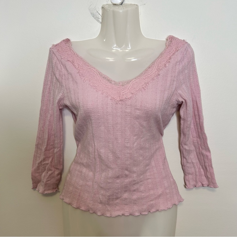 ◾️3/$25 Y2K Jockey Lace Lettuce Trim Criss Cross Back Half Sleeve Ribbed Top